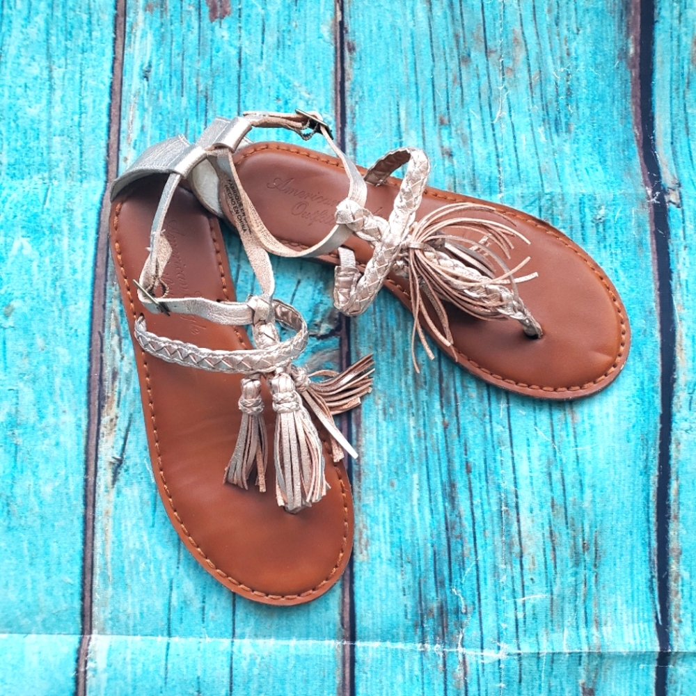 American Eagle rose gold metallic sandals size 7